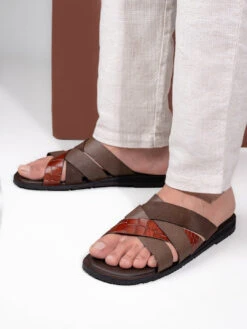 Alberto Torresi 272 Trendy Non Stitched StrapBrown Leather Slippers